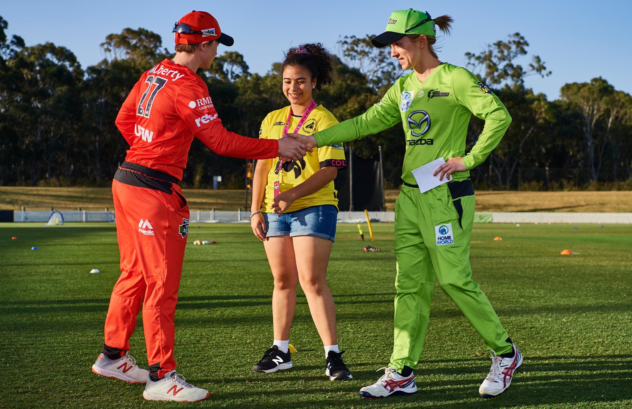 LIVE: Sydney Thunder v Melbourne Renegades, WBBL|05