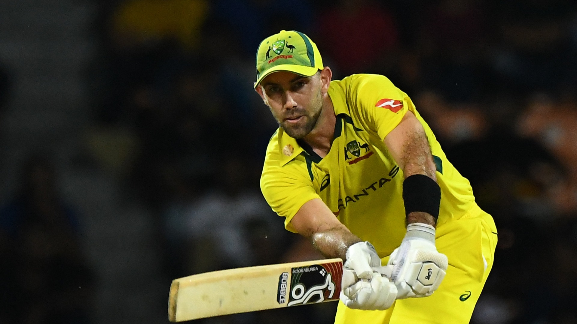 Maxwell instrumental in thrilling chase as Australia beat Sri Lanka