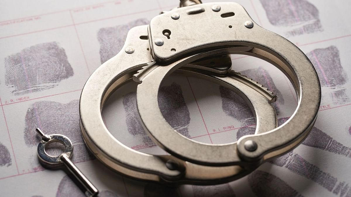 Navi Mumbai: Eight held for betting at IPL match in Nerul
