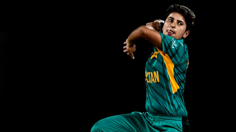 Nida Dar's allround splendor futile as South Africa level arrangement