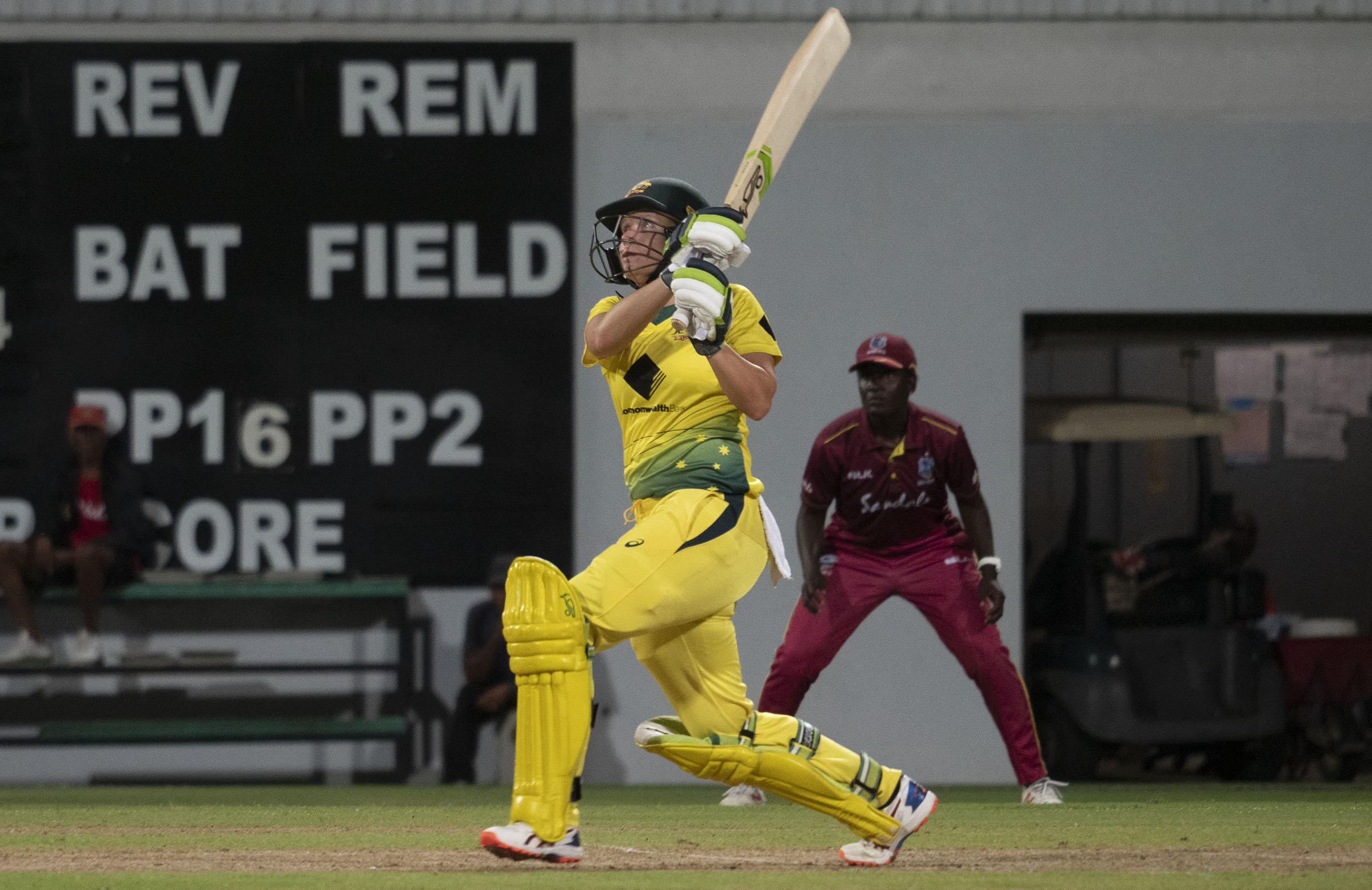 No rest, no stresses for super hot Healy