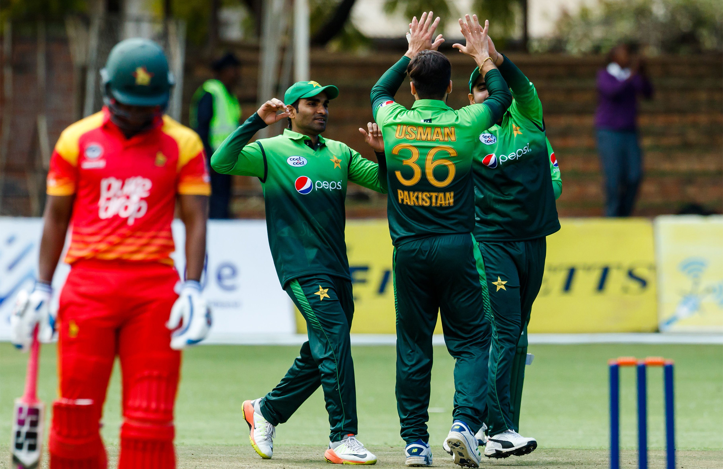 Pakistan crush Zimbabwe in opener