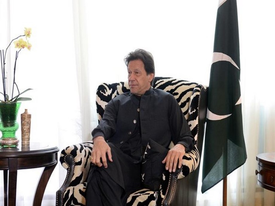 Pakistan PM Imran leads cricket fraternity in mourning death of Abdul Qadir | Devdiscourse