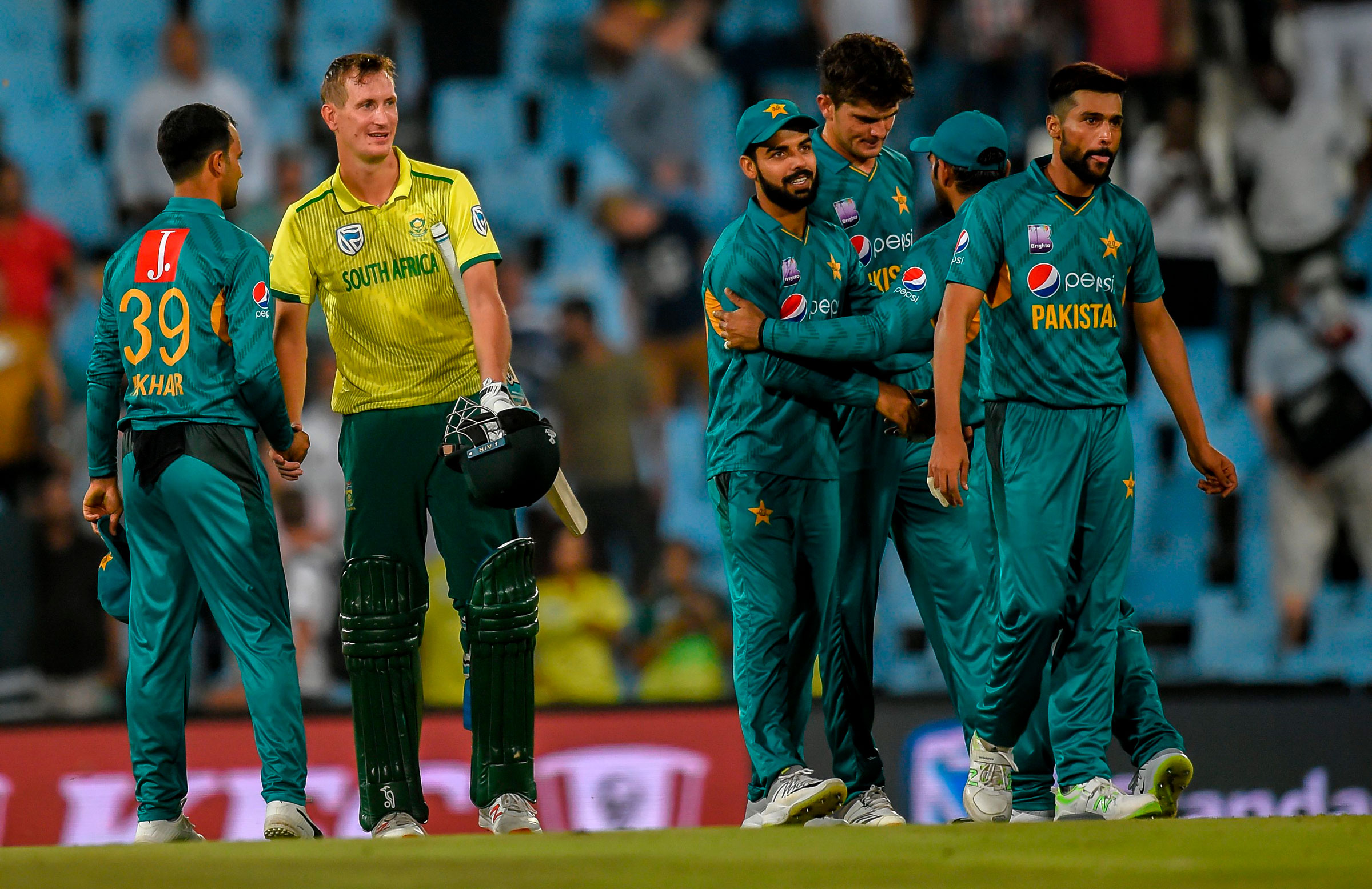 Pakistan triumphant in T20 series finale