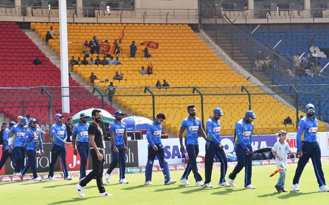 Pakistan vs Sri Lanka: Reason behind Lankan players wearing black armbands during second ODI - CricTracker