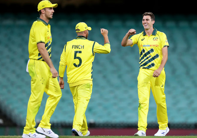 PHOTOS: Australia down Kiwis in 1st ODI at empty SCG
