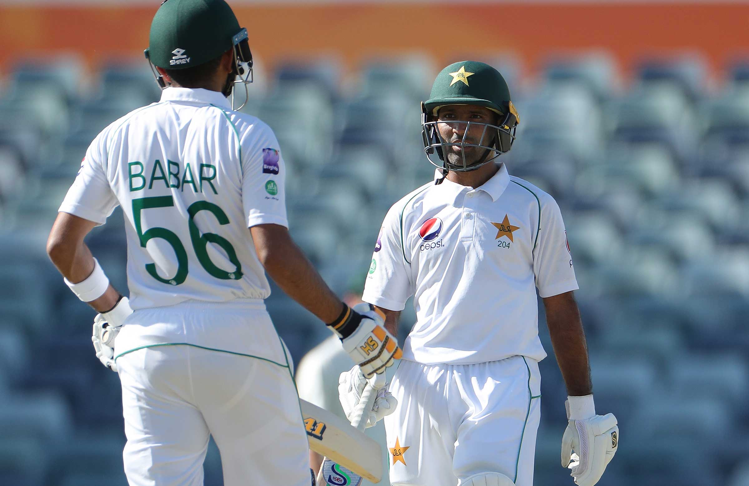 Pope claims five but Asad keeps Pakistan in command
