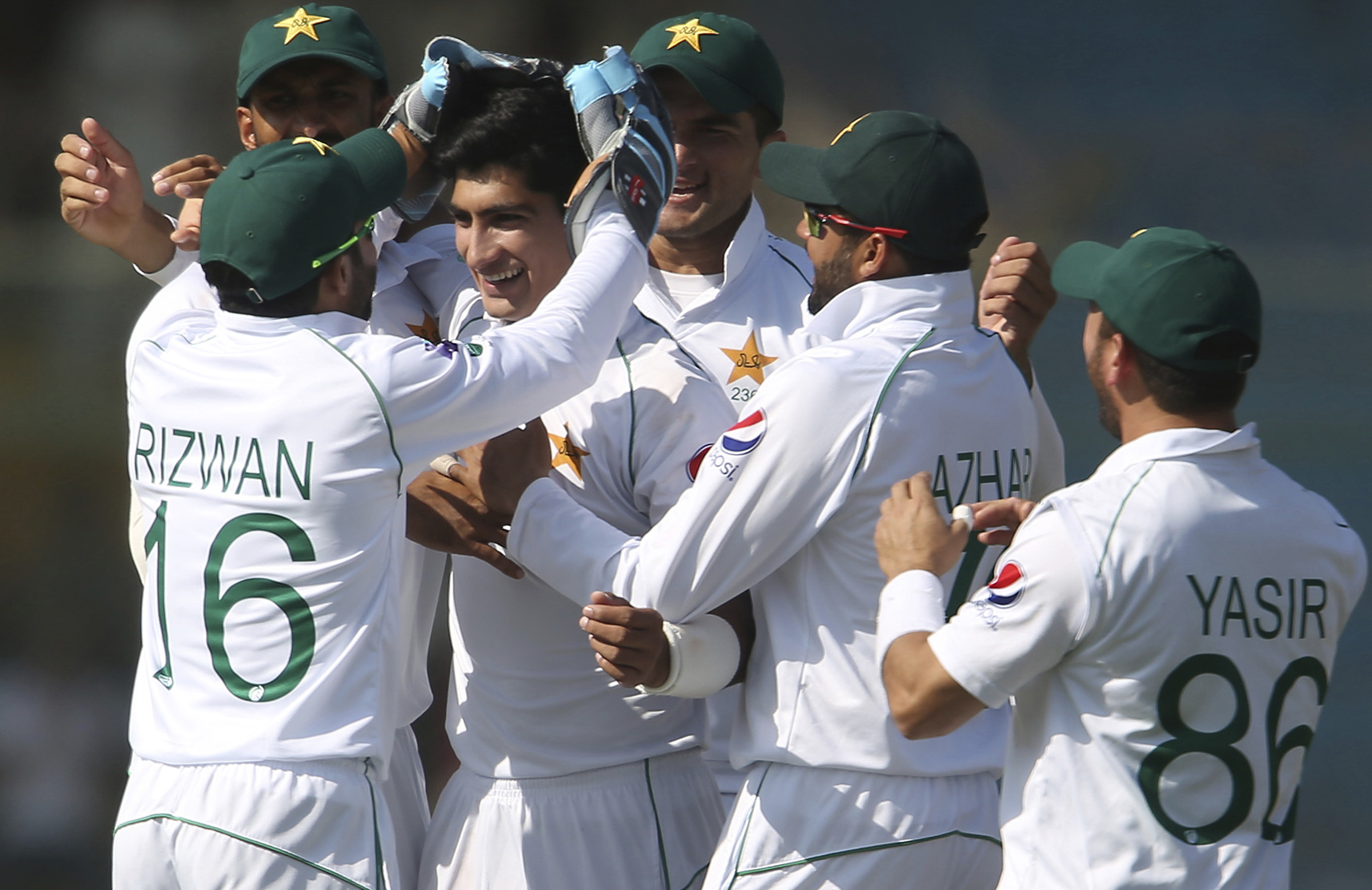 Record-breaker Naseem leads Pakistan to victory