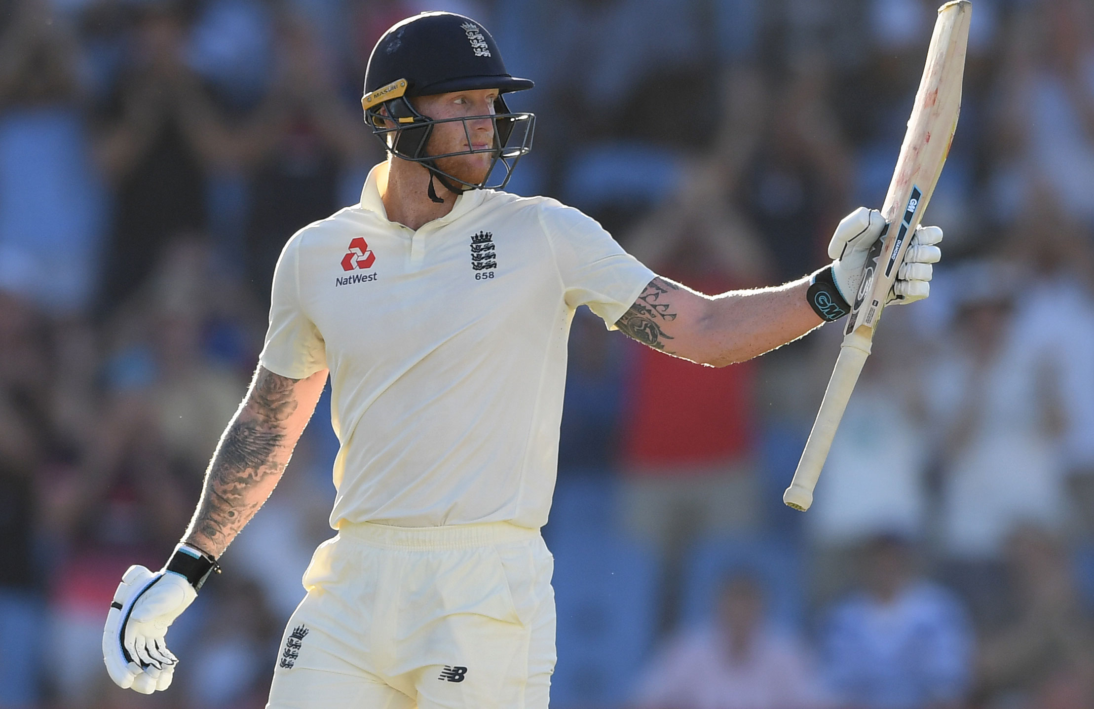 Root bombs as Feeds, Buttler spare Britain