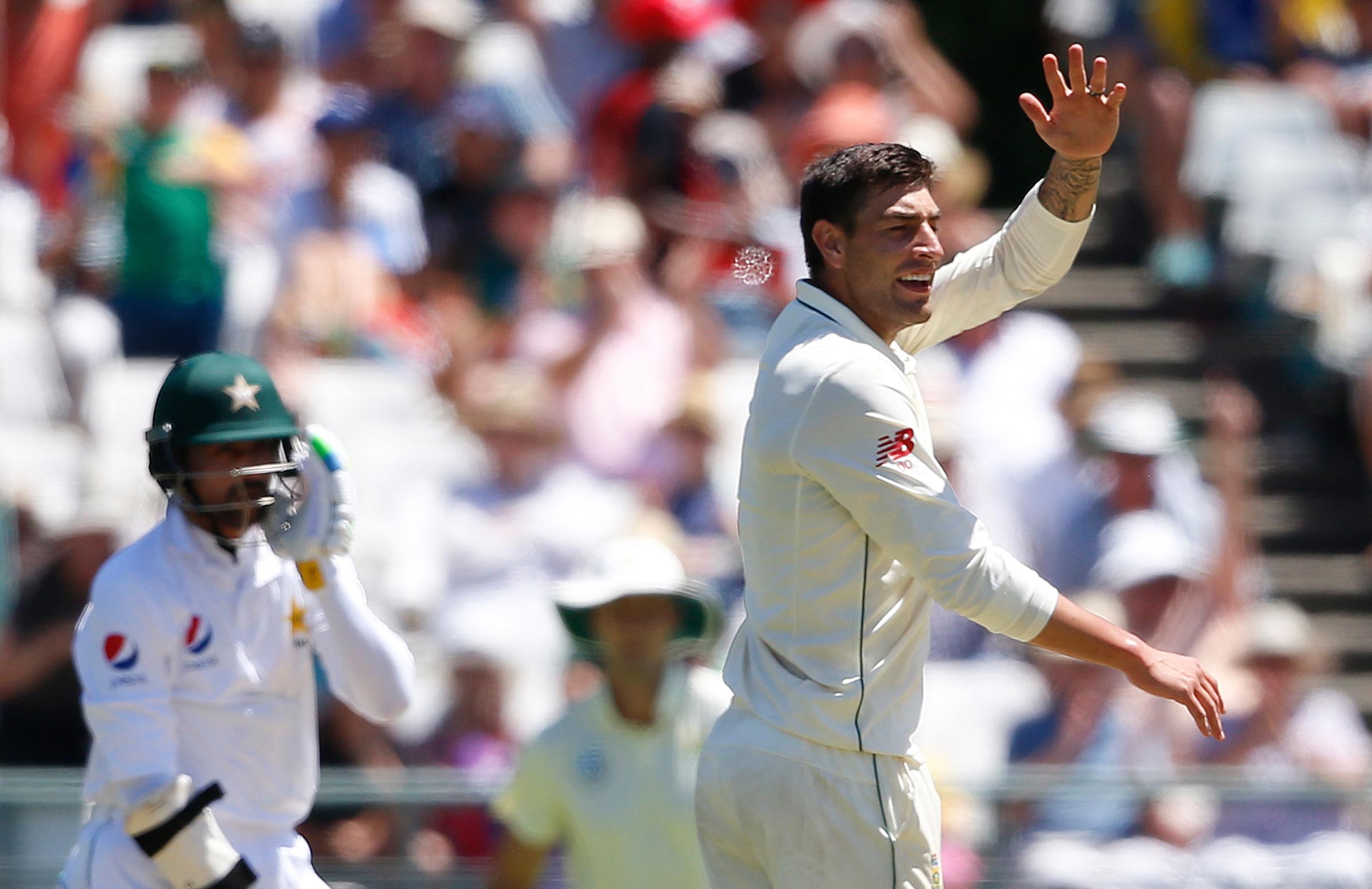 SA quicks rip through Pakistan on day one