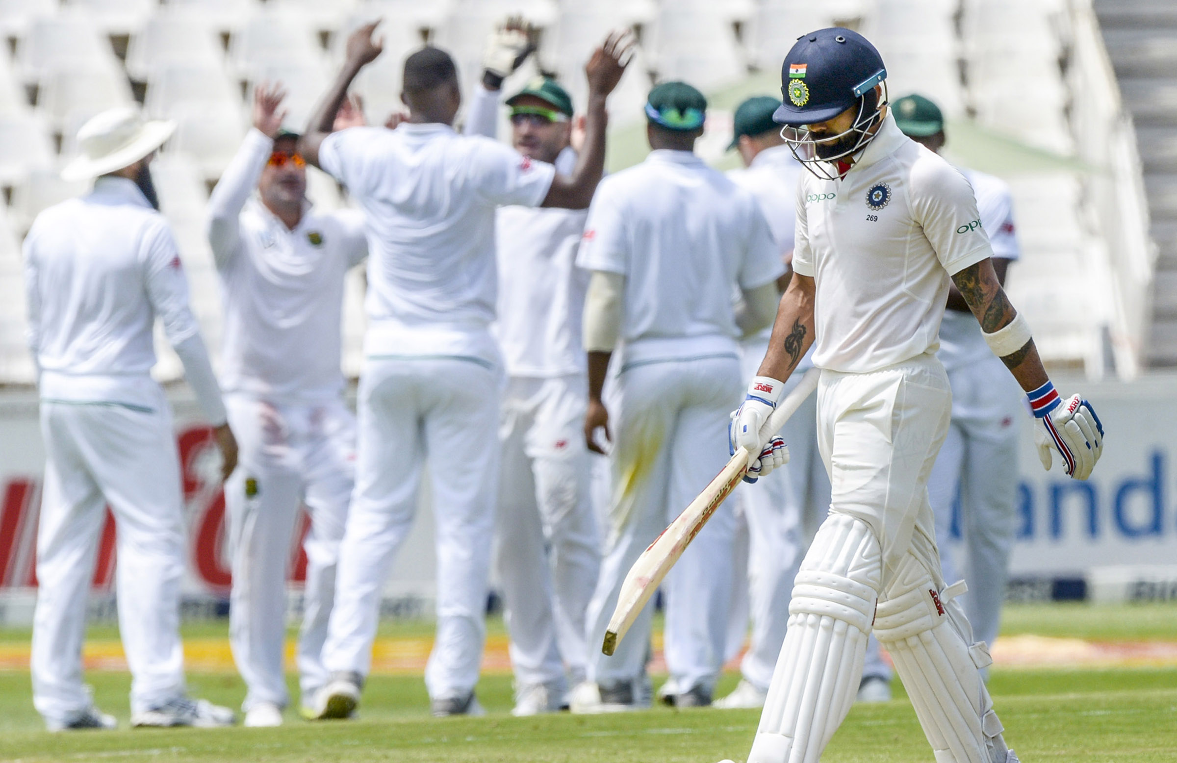 Seamers dominate on green Jo'Burg pitch