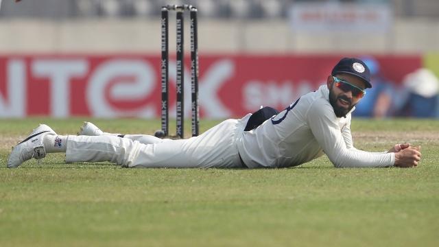 <p>'Shirt bhi nikal le apna': Virat Kohli loses cool as Najmul Shanto sits around idly</p>