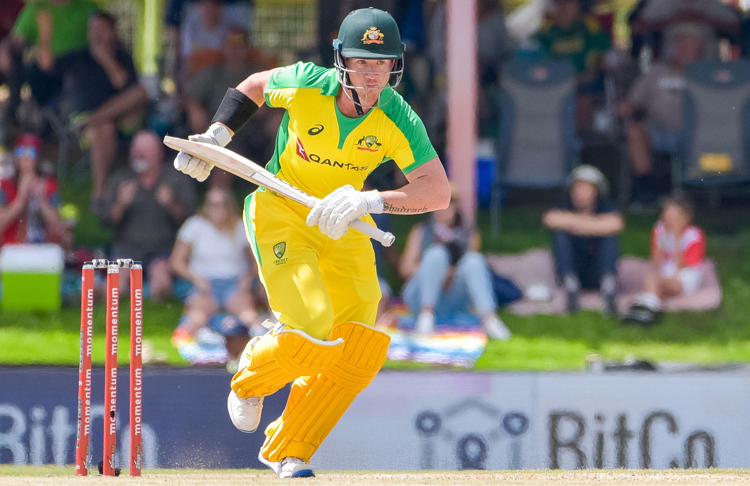 Short targets long stay in Aussie middle order
