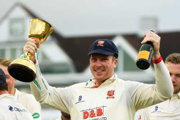Simon Harmer signs one-year contract extension with Essex