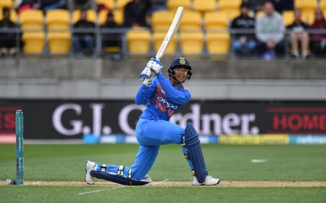 Smriti Mandhana closes in on top T20I batter ranking