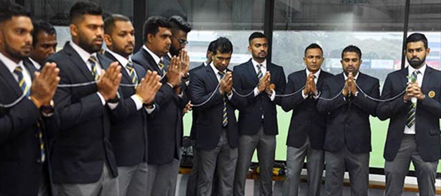 Srilankan team arrived in Karachi, which will host three one-day