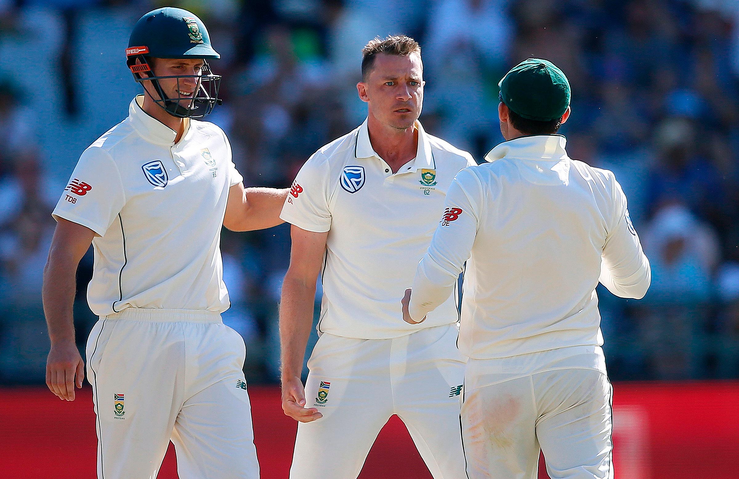 Steyn, Rabada halt Pakistan's progress