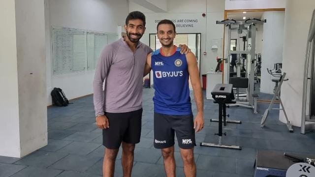 T20 World Cup 2022: Jasprit Bumrah, Harshal Patel clear fitness test, set to return for India's campaign, says report - Firstcricket News, Firstpost
