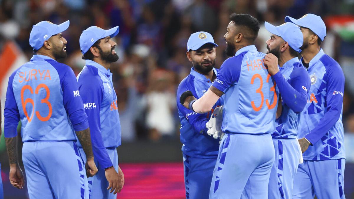 T20 World Cup 2022: Musical welcome in Adelaide as India arrive in city ahead of semi-final vs England