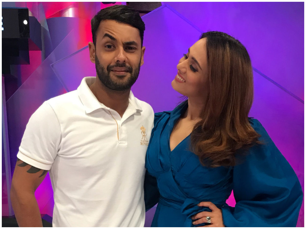 These photos of Stuart Binny with wife Mayanti Langer prove they are head over heels in love with each other! | Sports News