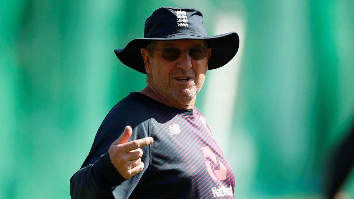 Trevor Bayliss relying on T20 track record and 'leader' Moeen Ali to adjust to Abu Dhabi T10