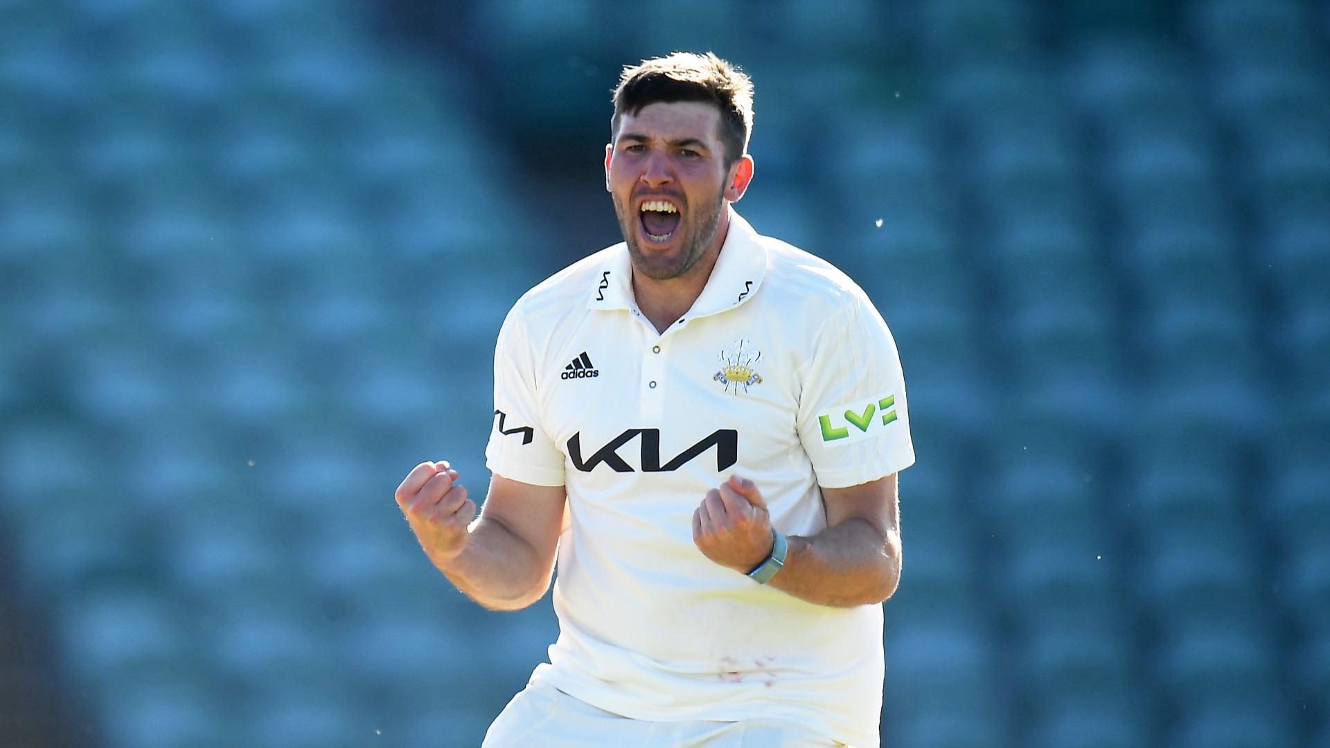 Uncapped Overton handed England Test call-up