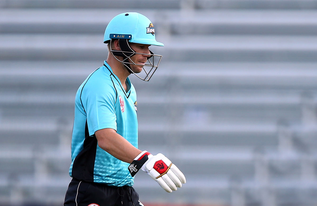 Warner falls cheaply as Hawks stumble