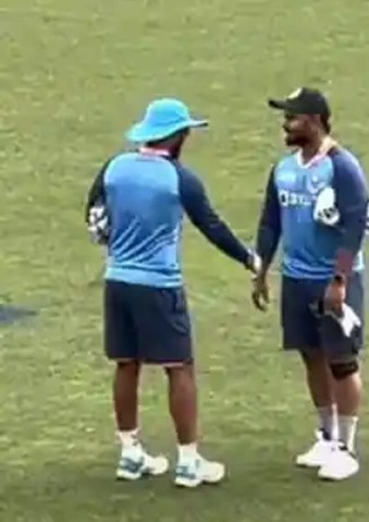 Watch: Dinesh Karthik Gives Batting Tips To Rishabh Pant Ahead Of Warm-Up Match Against Australia