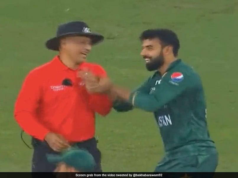 Watch: Pakistan all-rounder Shadab Khan jokingly tries to raise on-field umpire's finger during SL vs PAK Asia Cup match 