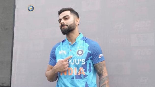 Watch: Virat Kohli gestures toward India logo amid 'RCB' cheers during Nagpur T20I - Firstcricket News, Firstpost