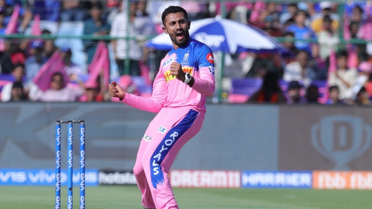 Who ought to have won Player of the Match: Steven Smith or Shreyas Gopal?