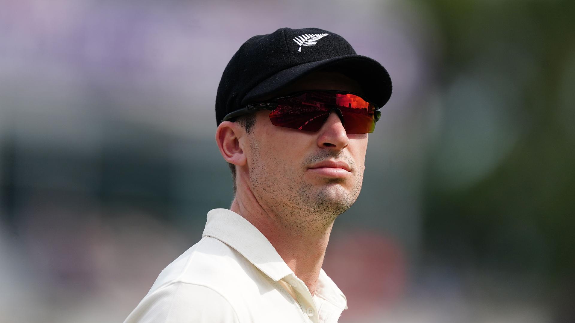 Young hits century on Nottinghamshire debut to frustrate leaders Surrey