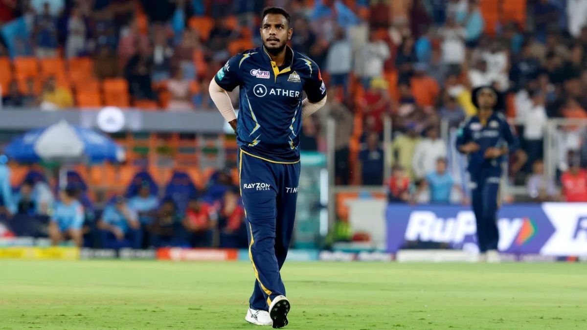 <p>GT vs KKR, IPL 2023: After a horrific last over, the Kolkata Knight Riders encourage "champion" Yash Dayal.</p>